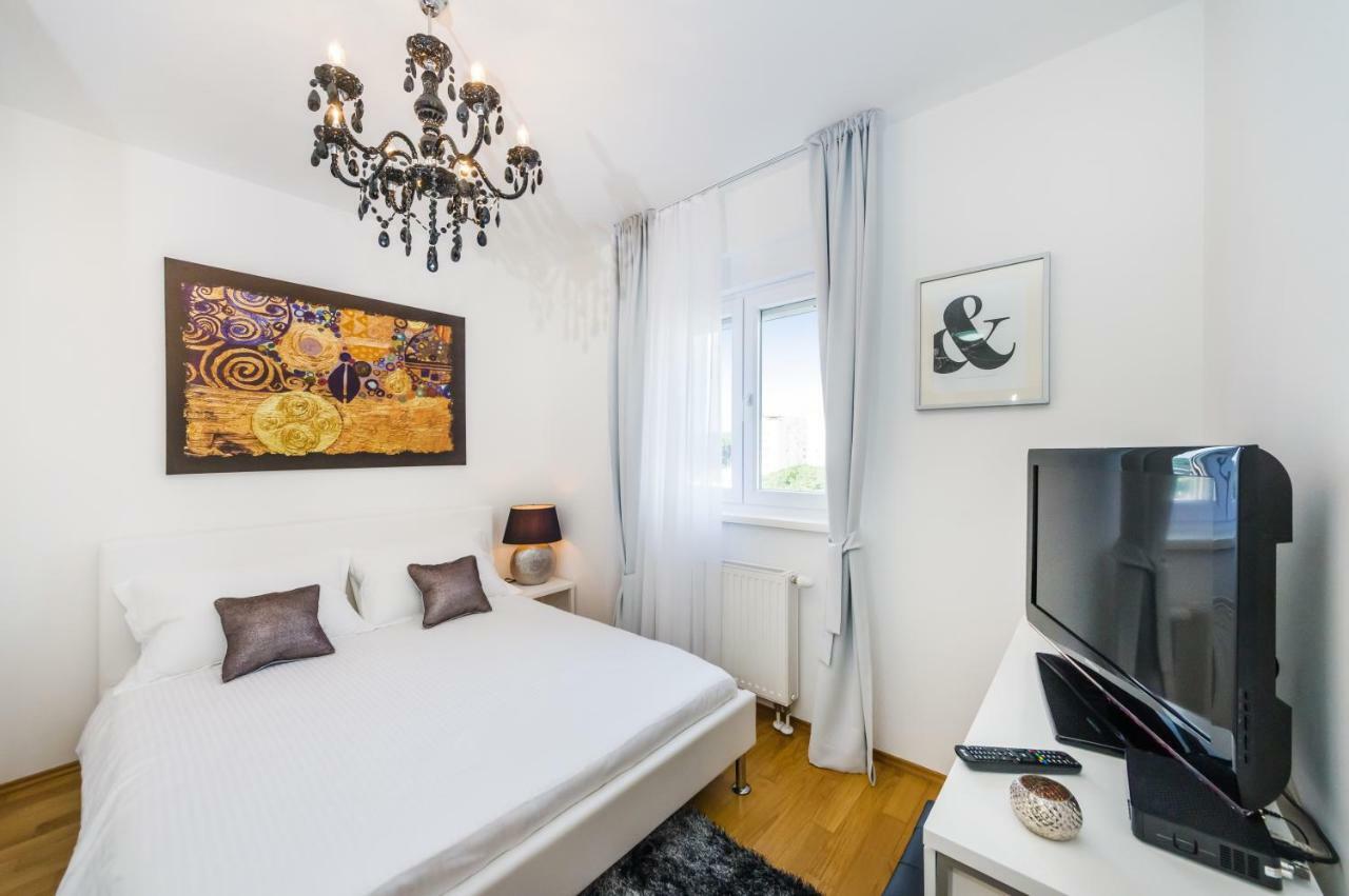 Studio Apartment K & K With Free Garage Zadar Exterior foto
